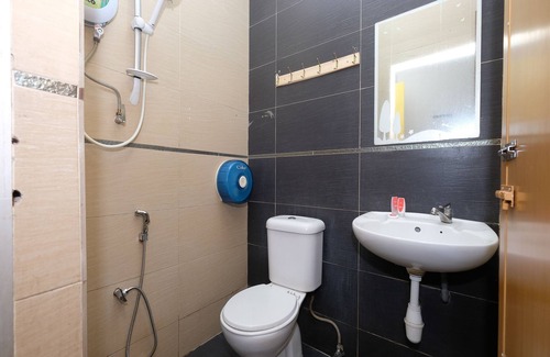 Taman Rotan Tunggal Hotel | OYO 1190 Nice Stay Hotel