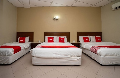 Pekan Pangkor Hotel | OYO 1194 Best Stay Hotel Pangkor
