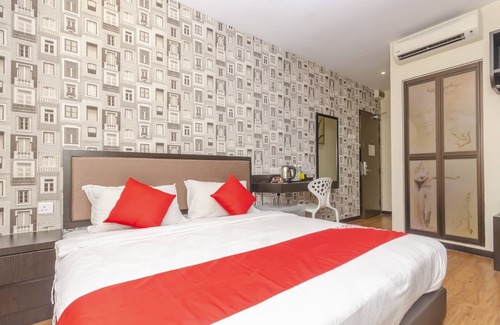 Kluang Hotel | OYO 1214 Oro Hotel