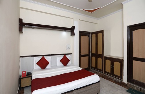 Ghaziabad Hotel | OYO 12671 Hotel Prithvi Palace