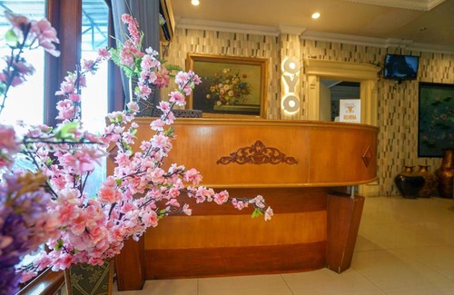 Palembang Hotel | OYO 1273 Hotel Belvena