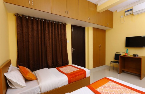 Madipakkam Hotel | OYO 14707 Micasa