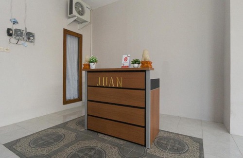 Kasihan Hotel | OYO 1542 Yessy Mansion