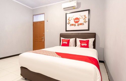 Medan Hotel | OYO 1668 Yvel Homestay Syariah