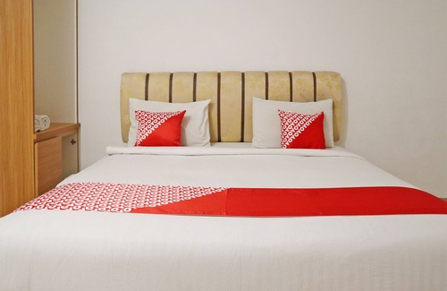 Padang Hotel | OYO 1673 M Authentic Kost Man
