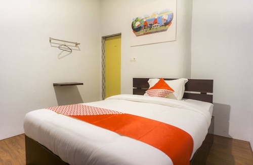 Medan Hotel | OYO 1811 Citra Anggrek