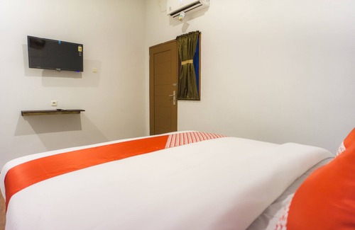 Medan Hotel | OYO 1811 Citra Anggrek