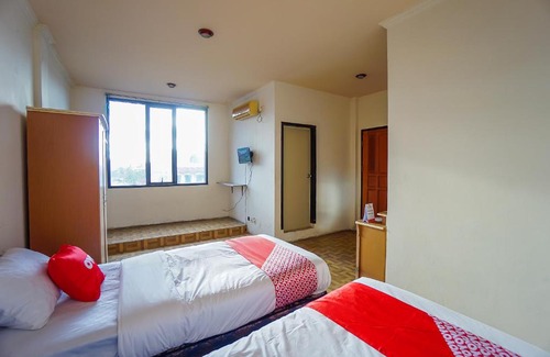 Manado City Centre Hotel | OYO 2217 Galaxy Hotel