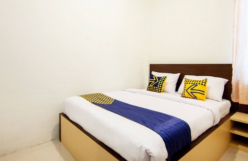 Hutagodang House | OYO 2220 PINK'S GUEST HOUSE