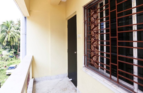 Chinar Park Hotel | OYO 22566 Red Velvet Inn