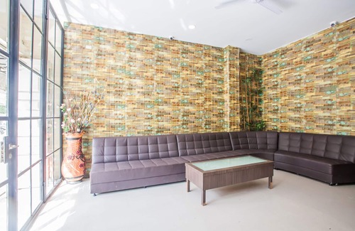 Medan Hotel | OYO 2361 Hotel Winston