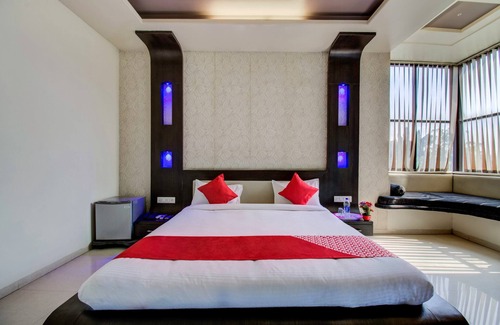 Amravati Hotel | OYO 24838 Hotel Neelam