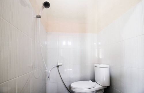 Mandau Hotel | OYO 2592 Homestay Bunda Puja