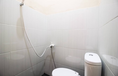 Mandau Hotel | OYO 2592 Homestay Bunda Puja