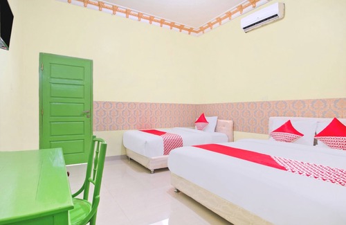 Natar Hotel | OYO 2596 Homestay Hj. Suharti