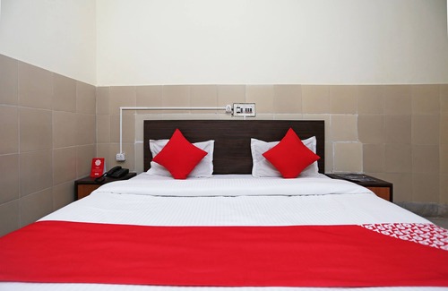 Cuttack Hotel | OYO 26808 Shree Ram Residency