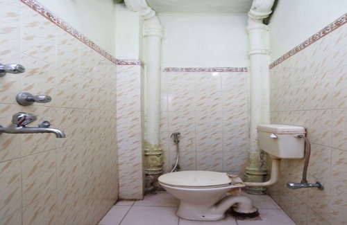 Cuttack Hotel | OYO 26808 Shree Ram Residency