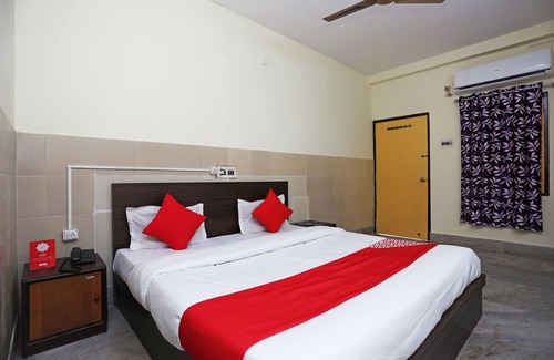 Cuttack Hotel | OYO 26808 Shree Ram Residency