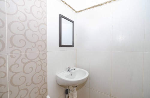 Surakarta Hotel | OYO 2856 Wisma Fortuna Syariah