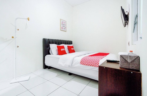 Java House | OYO 2975 House Of Mahira Syariah