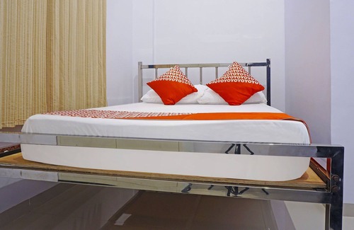Makassar Hotel | OYO 3123 Orchid Homestay Syariah