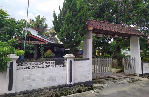 Sleman Hotel | OYO 3411 Omah Lotta