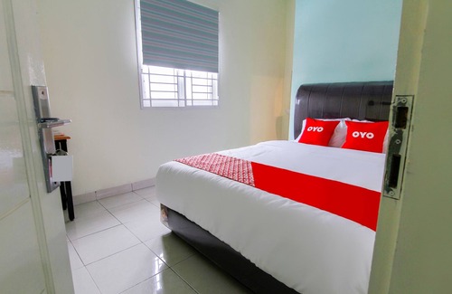 Medan Hotel | OYO 3493 Nami House