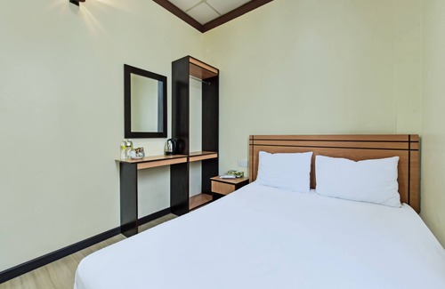 Medan Hotel | OYO 3493 Nami House