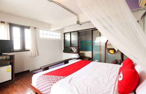 Thapae Hotel | OYO 369 Micasa Guesthouse