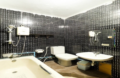 Thapae Hotel | OYO 369 Micasa Guesthouse
