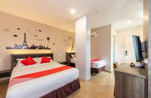 Daerah Kulai Hotel | OYO 429 Sunlight Hotel