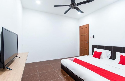 Penampang Hotel | OYO 44011 Weng Bee Guest House