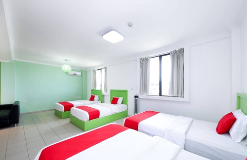 Penampang Hotel | OYO 564 Y Hotel