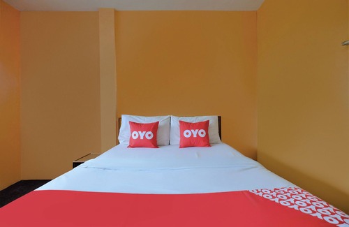 Trang Hotel | OYO 588 Rose In Mansion