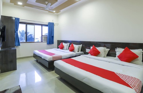 Pardi Hotel | OYO 62100 Hotel Hill Top