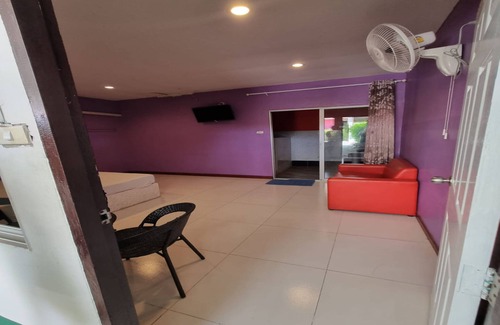 Saen Saep Hotel | OYO 75487 Prang Thip 306 Resort