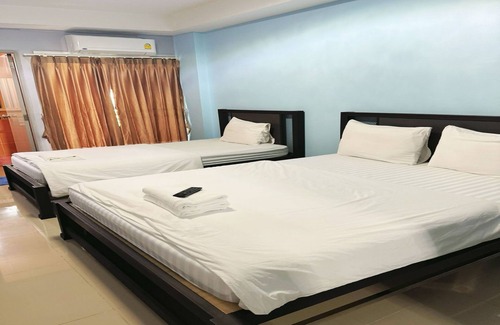 Suphan Buri Hotel | OYO 75506 Ratchapruek Apartment Suphanburi
