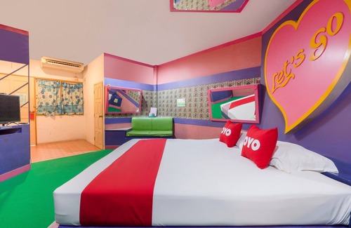 Rayong Hotel | OYO 764 Lets go Hotel
