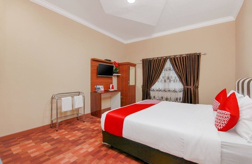 Berastagi Hotel | OYO 799 Hotel Dieng