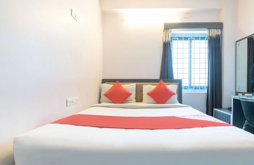 Yeshwanthpur Hotel | OYO 8385 Udupi Inn