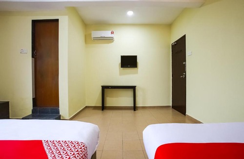 Banting Hotel | OYO 89585 Hotel Happy Inn
