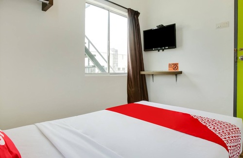 Bukit Gambir Hotel | OYO 89617 Selesa View