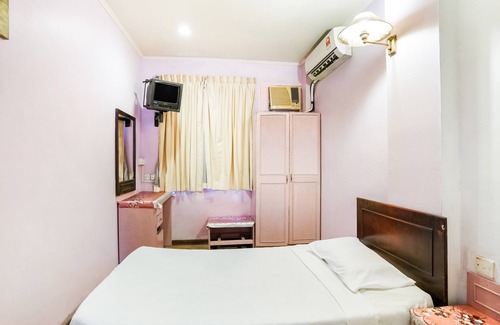 Kampung Air Hotel | OYO 89625 Bilton Inn