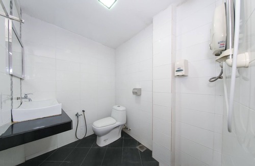 Teluk Intan Hotel | OYO 89650 Inn Hotel