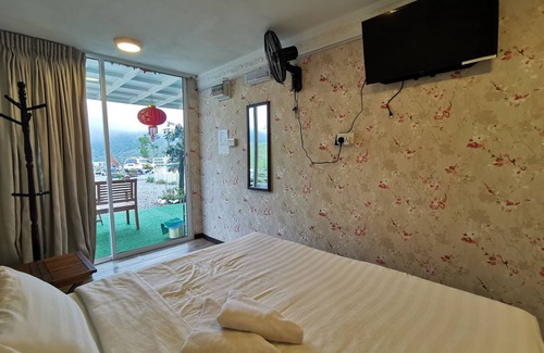 Kundasang Hotel | OYO 89969 Mount Hill Villa Kundasang