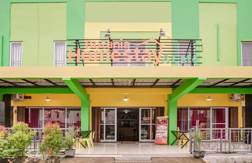 Kabil Hotel | OYO 90024 Botania Homestay & Cafe