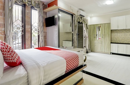 Denpasar Utara Hotel | OYO 90131 Liberty Guest House