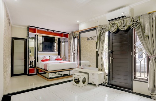 Denpasar Utara Hotel | OYO 90131 Liberty Guest House