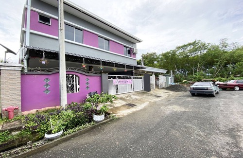 Semporna House | OYO 90198 Aleesya Homestay