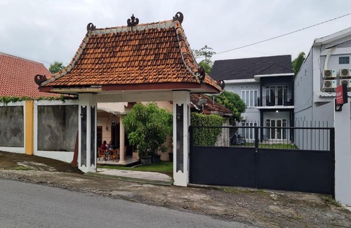 Bangunjiwo Hotel | OYO 90271 Puri Asri Family Homestay Syariah
